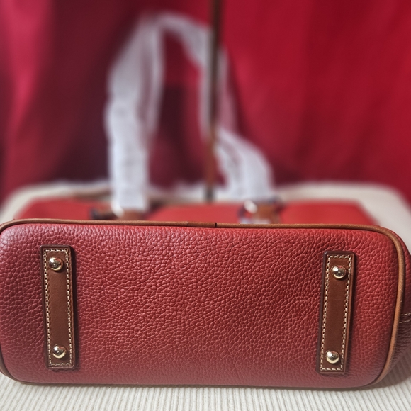 NWT Dooney & Bourke Pebble Grain Small Wren Zip Tote Red R2347 - Picture 9 of 11